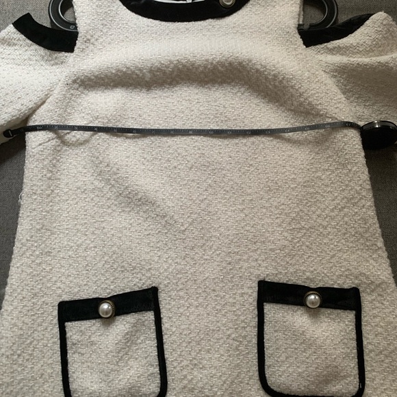 White black , channel vibe dress ,brain new - Picture 7 of 9